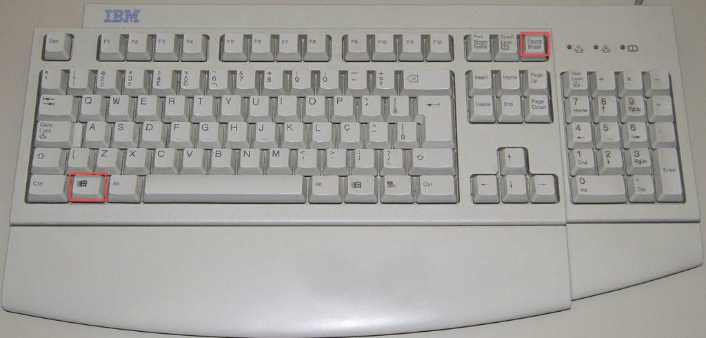 Bild einer Tastatur mit eingerahmter Druck- und Windows-Taste