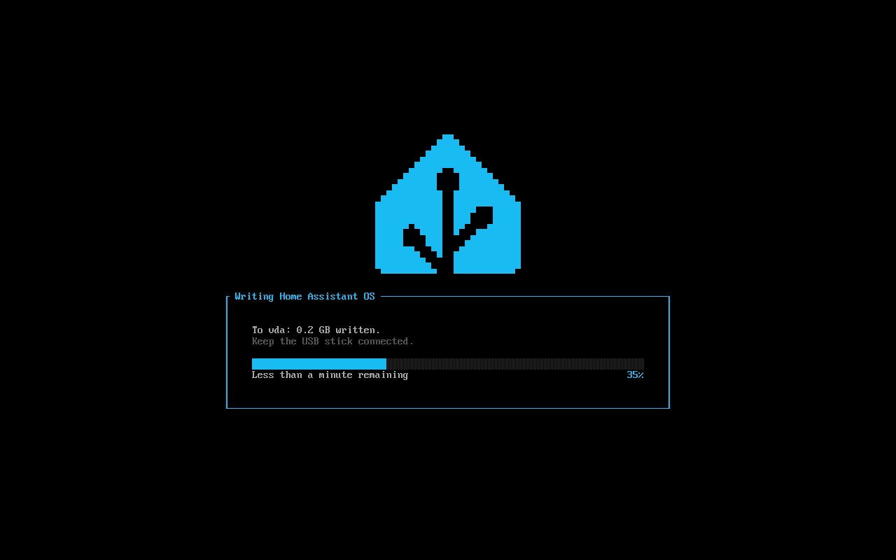 Live-USB-Oberfläche des Home Assistant Installers beim Schreiben von Home Assistant OS mit Fortschrittsbalken