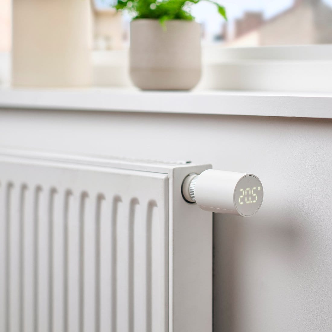 IKEA LILJEBAGGE Heizkörperthermostat am Heizkörper mit Anzeige 20,5 Grad